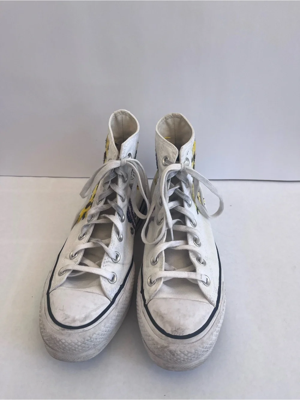 HAND EMBROIDERED platform hightop white Converse